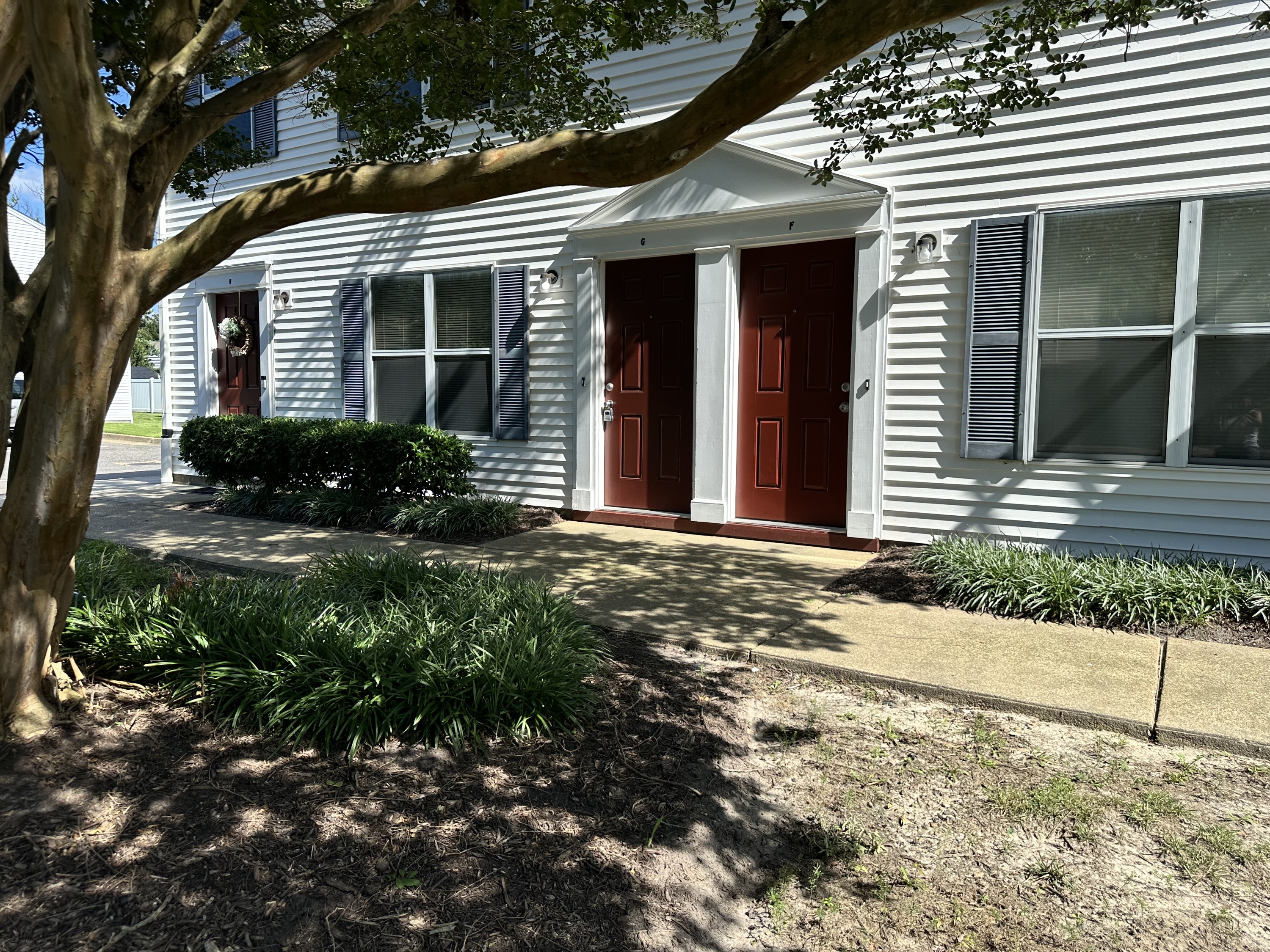 2018 E. Pembroke Ave - G